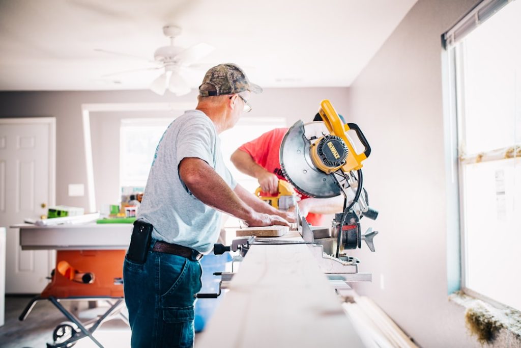 découvrez nos conseils et solutions pour réussir votre rénovation, optimiser votre espace et valoriser votre bien. obtenez des idées, astuces et expertises pour tous vos projets de rénovation, du sol au plafond.